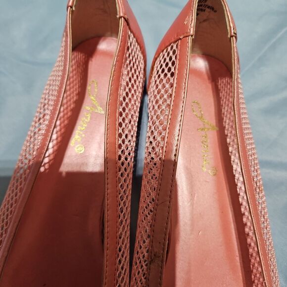 Vintage Annie Pink Bowtie Mesh Slip On Flats - Picture 7 of 9